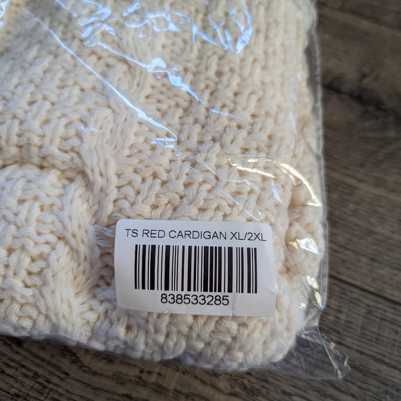 🛑SOLD🛑 Taylor Swift Cardigan - Picture 5 of 5